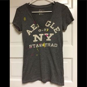 American Eagle V Neck T Shirt Size Small